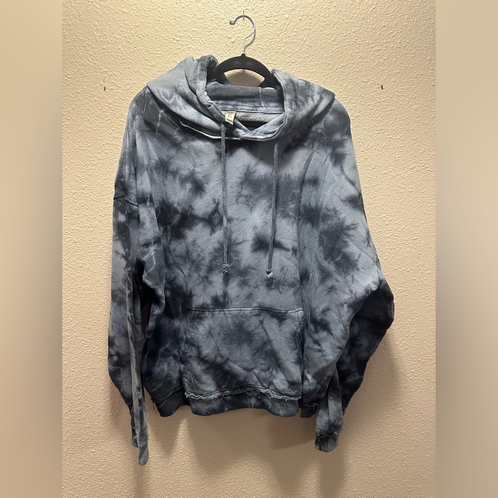 Blue Tie Dye Sweatshirt
